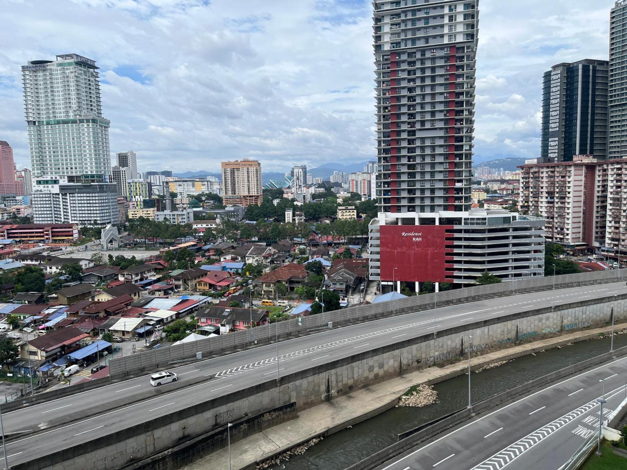 Mercu Summer Suite Klcc By Cherry Homes Kuala Lumpur Exterior photo